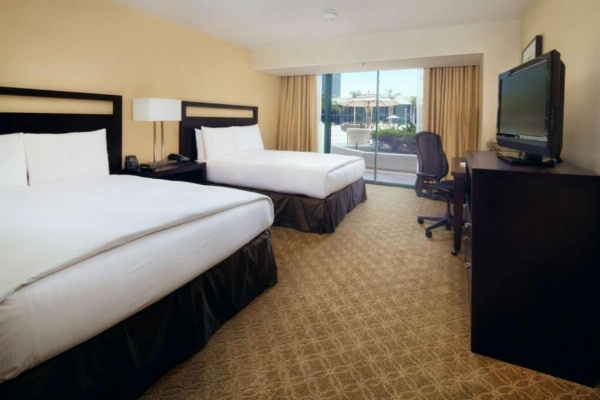 Hilton Anaheim image 36