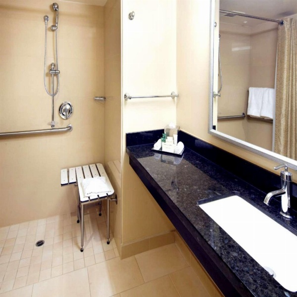 Hilton Anaheim image 68